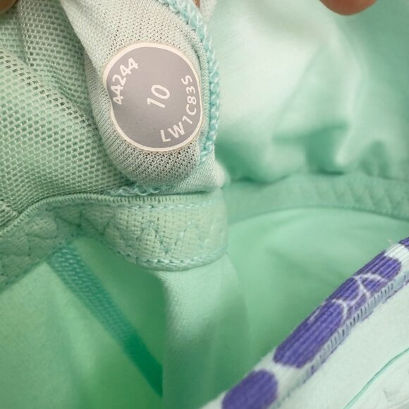 Lululemon Live Lightly Tank Top in aqua with a strappy back Size 10 Yoga top L - Picture 6 of 8
